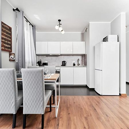 Apartment Wroclaw Sikorskiego With Free Garage By Renters Prestige Luaran gambar