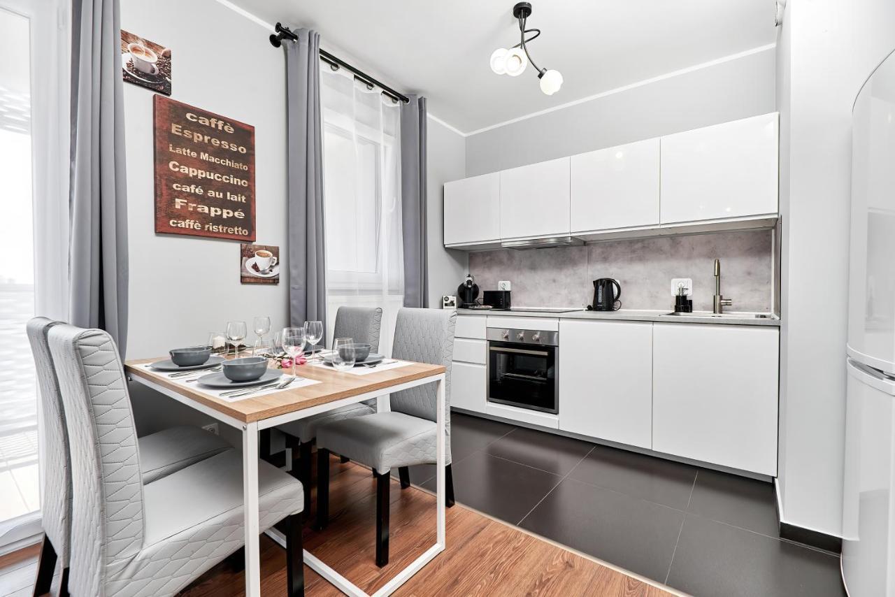 Apartment Wroclaw Sikorskiego With Free Garage By Renters Prestige Luaran gambar