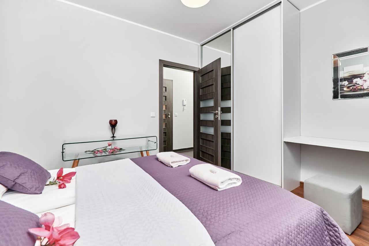Apartment Wroclaw Sikorskiego With Free Garage By Renters Prestige Luaran gambar