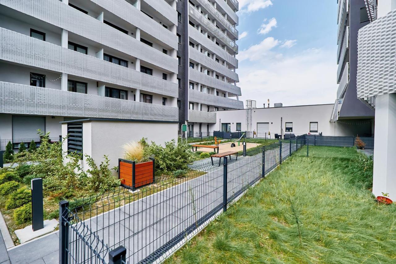Apartment Wroclaw Sikorskiego With Free Garage By Renters Prestige Luaran gambar