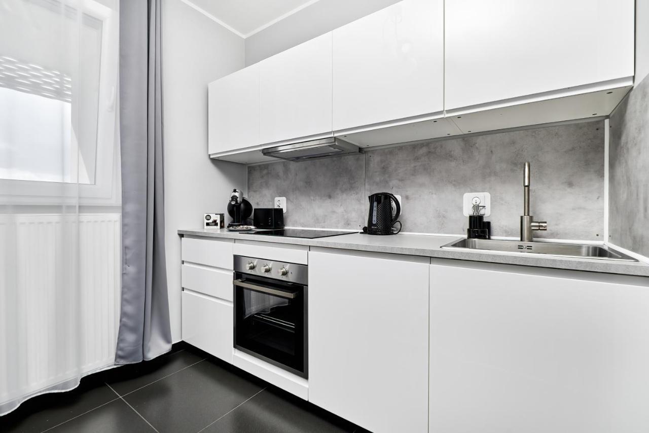 Apartment Wroclaw Sikorskiego With Free Garage By Renters Prestige Luaran gambar